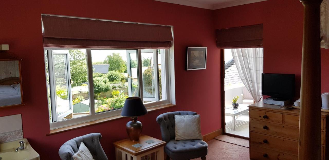 Wychwood House Bed & Breakfast Penally Bagian luar foto