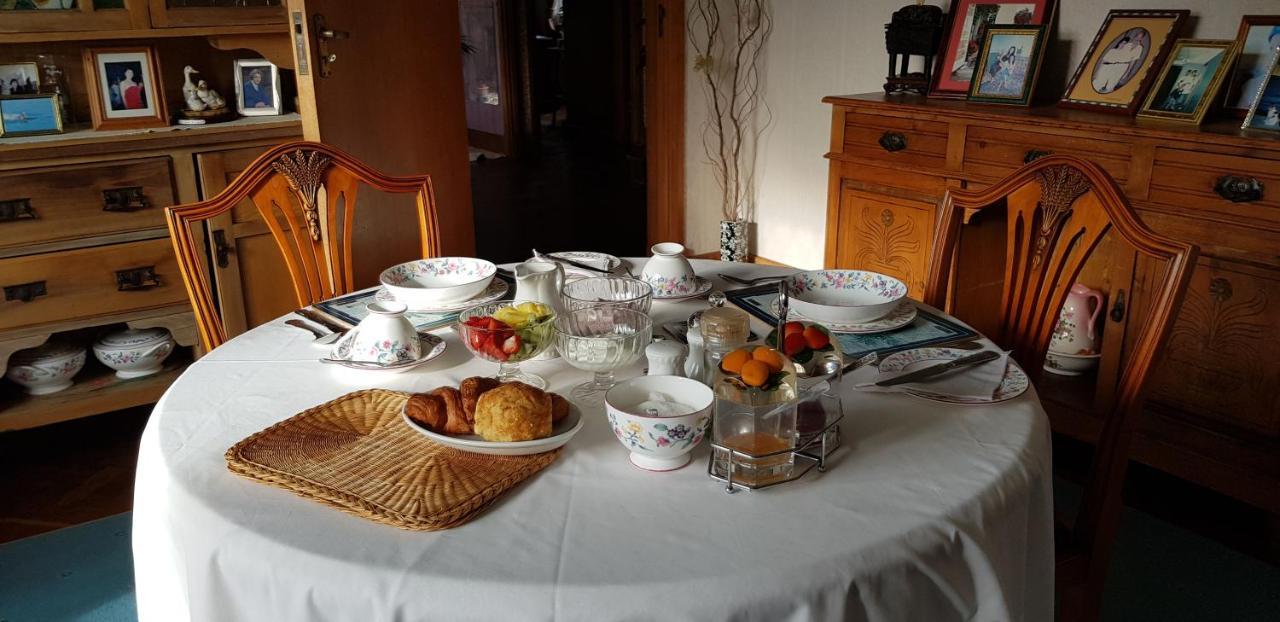 Wychwood House Bed & Breakfast Penally Bagian luar foto