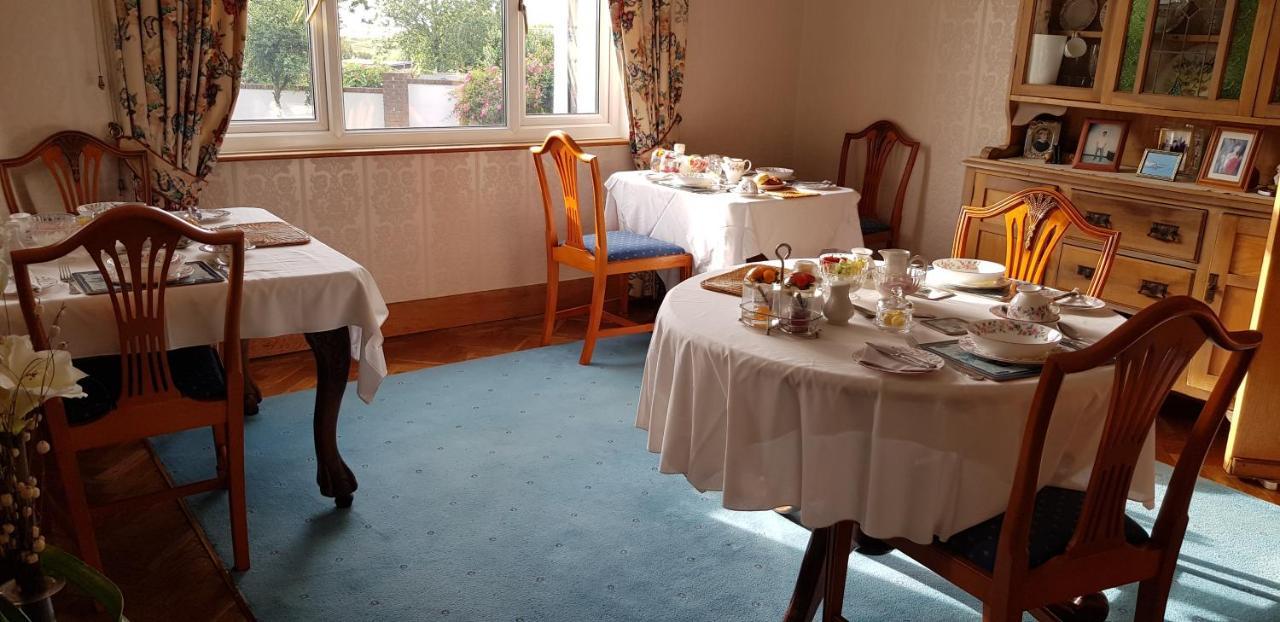 Wychwood House Bed & Breakfast Penally Bagian luar foto
