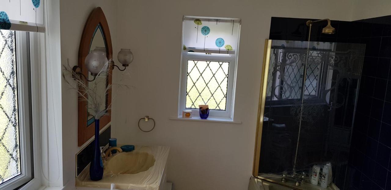 Wychwood House Bed & Breakfast Penally Bagian luar foto