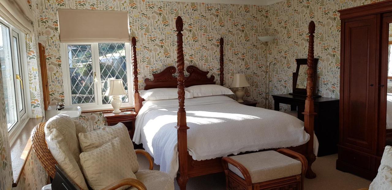 Wychwood House Bed & Breakfast Penally Bagian luar foto