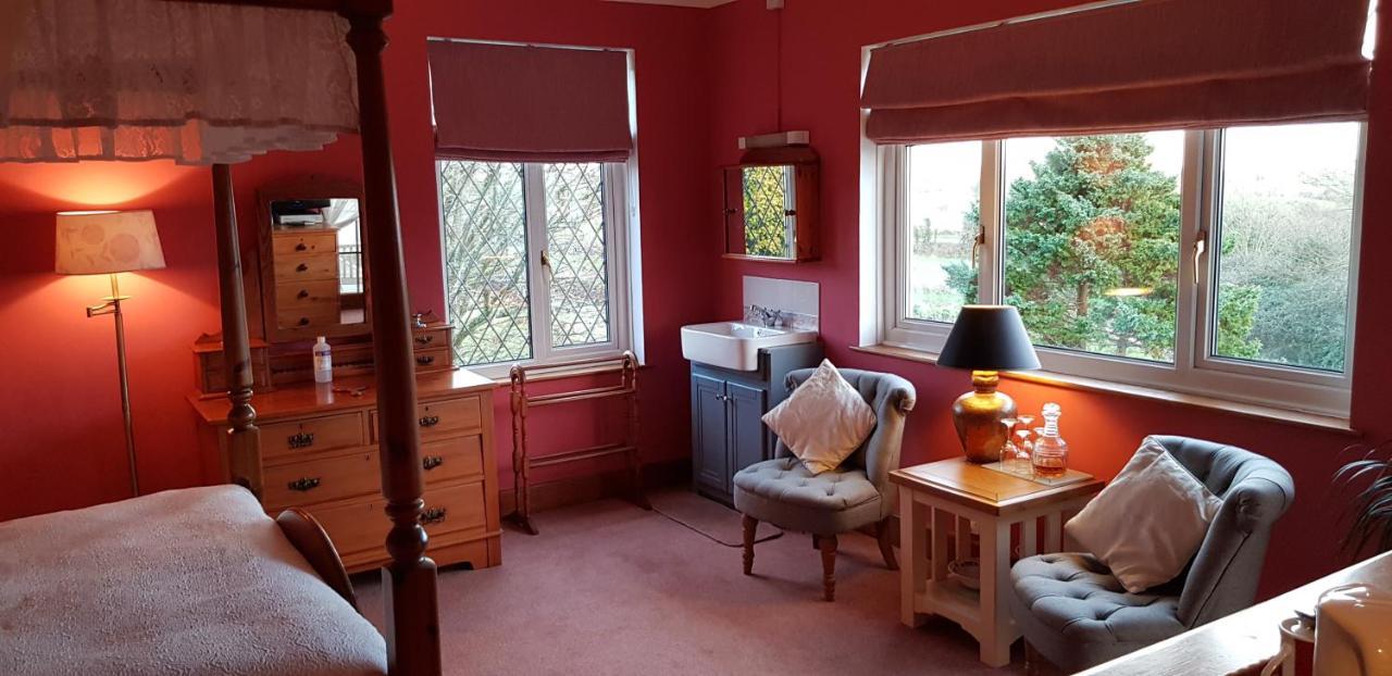 Wychwood House Bed & Breakfast Penally Bagian luar foto