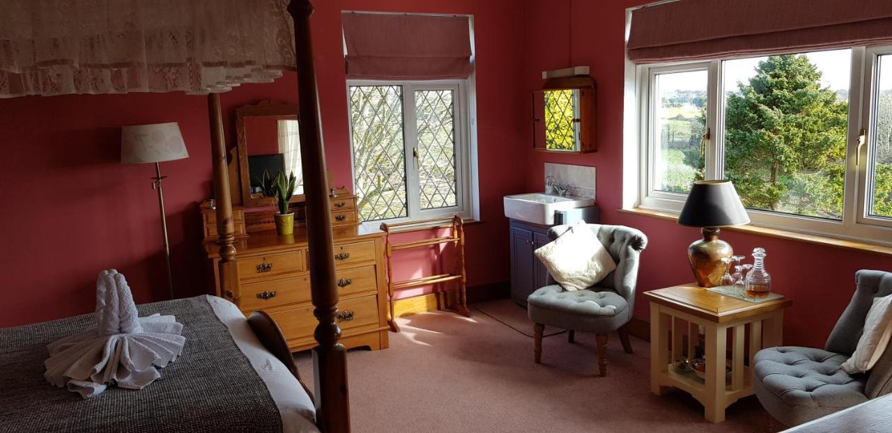 Wychwood House Bed & Breakfast Penally Bagian luar foto